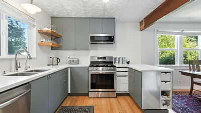 4480 SW Pasadena St, Portland, OR