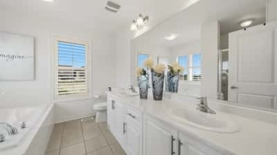 20 Viola St, East Gwillimbury, ON