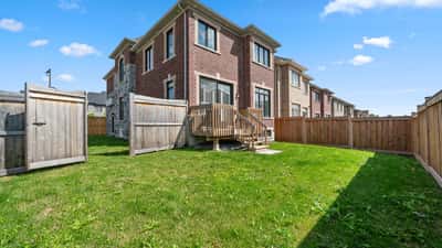 20 Viola St, East Gwillimbury, ON