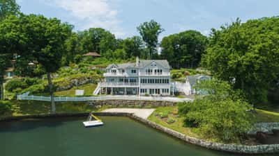 1 Oak Dr, New Fairfield, CT