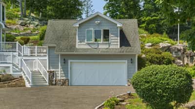 1 Oak Dr, New Fairfield, CT