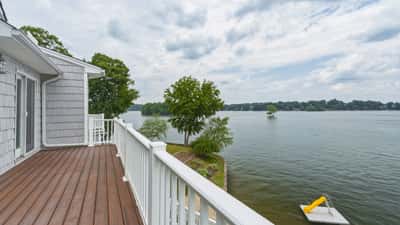1 Oak Dr, New Fairfield, CT