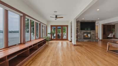 Sunroom area with build-in bench for soaking in the views