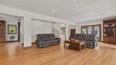 1 Oak Dr, New Fairfield, CT