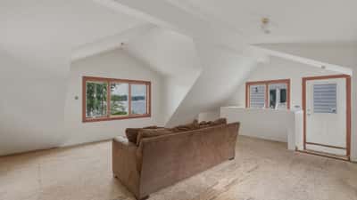 1 Oak Dr, New Fairfield, CT