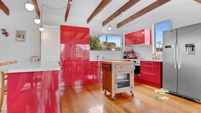 1 Zephyr Court, Cape Paterson, VIC