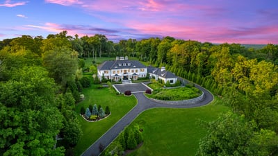 Le Plaisance: 543 Stanwich Road, Greenwich, CT