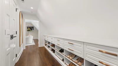 6 Carpenters Brook Road, Greenwich, CT