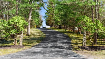 39 Chippechaug Trail, Mystic, CT