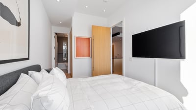 1 Strathgowan Ave suite 710, Toronto, ON