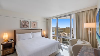 223 Saratoga Rd #3302, Honolulu, HI