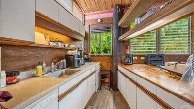 47-849 Kamehameha Hwy, Kaneohe, HI