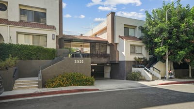 21620 Burbank Blvd., 22, Woodland Hills, CA