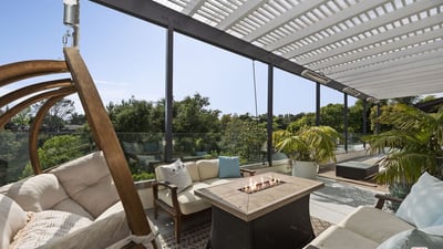 641 Walther Dr, Los Angeles, CA