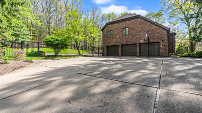 609 Lincoln Road, Bradford Woods, PA