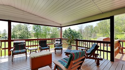4216 Clendenning Road, Gibsonia, PA
