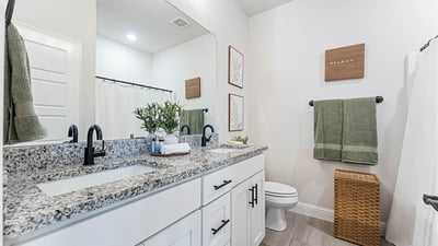 2823 N Whistle Post Dr, Fayetteville, AR