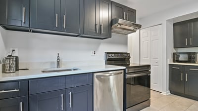9700 Kingsbridge Drive, 202, Fairfax, VA