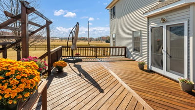Enjoy outdoor dining or relaxation on the large, private deck with tranquil farmland views. Come early to see gorgeous sunrises.