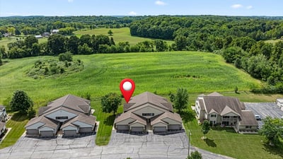 961 Spring Ct, West Bend, WI