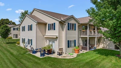 961 Spring Ct, West Bend, WI