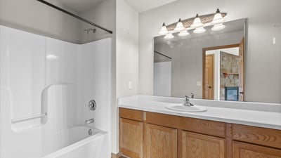 961 Spring Ct, West Bend, WI