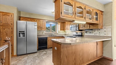 1222 Hidden Fields Dr, West Bend, WI