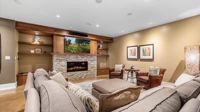 2177 Elsies Dr, Richfield, WI