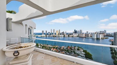7000 Island Blvd PH-02, Aventura, FL