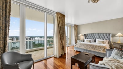7000 Island Blvd PH-02, Aventura, FL