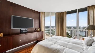 7000 Island Blvd PH-02, Aventura, FL