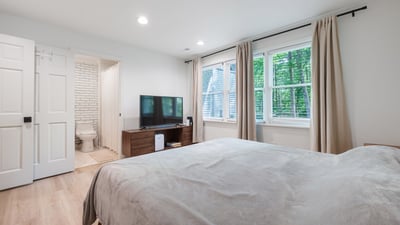 1800 Chestnut Lane, Matthews, NC