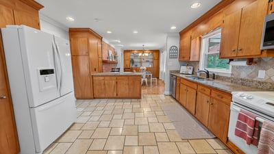 42 Venable Dr, Kilmarnock, VA