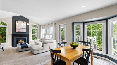 Breakfast Nook with Bay Window