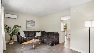 205 S Shenandoah Ave, Front Royal, VA