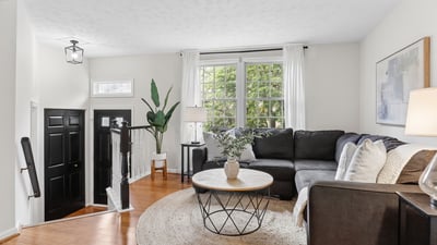 6033 Hydrangea Dr, Alexandria, VA