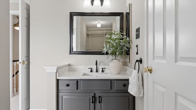 6033 Hydrangea Dr, Alexandria, VA