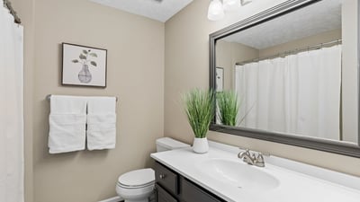 6033 Hydrangea Dr, Alexandria, VA