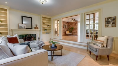 9025 NW Ash St., Portland, OR