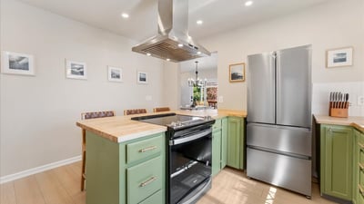 21935 SW Augusta Ln, Hillsboro, OR