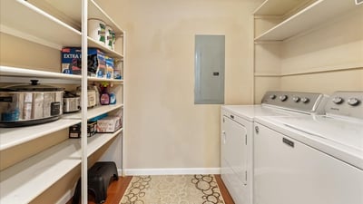 174 Oswego Summit, Lake Oswego, OR
