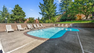 174 Oswego Summit, Lake Oswego, OR