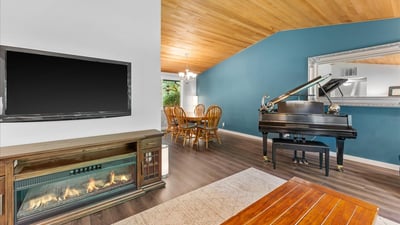 6990 SW Heath Pl, Beaverton, OR