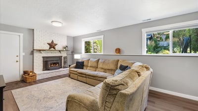 6990 SW Heath Pl, Beaverton, OR