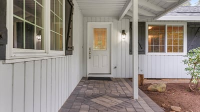 6238 SW McEwan Rd, Lake Oswego, OR