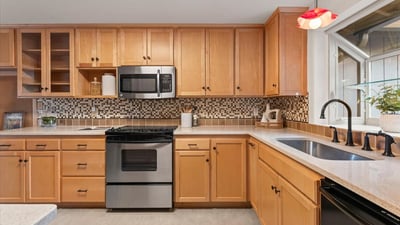 7070 SW Hyland Way, Beaverton, OR
