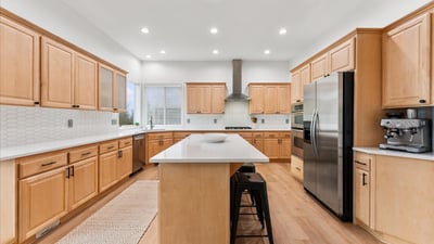 15605 SW Snowy Owl Ln, Beaverton, OR