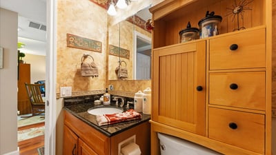 15930 SW Greens Way, Portland, OR