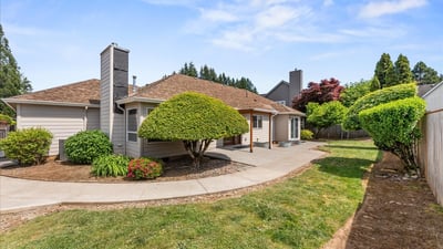 12402 Cominger Dr, Oregon City, OR