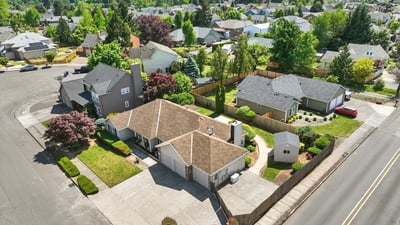 12402 Cominger Dr, Oregon City, OR
